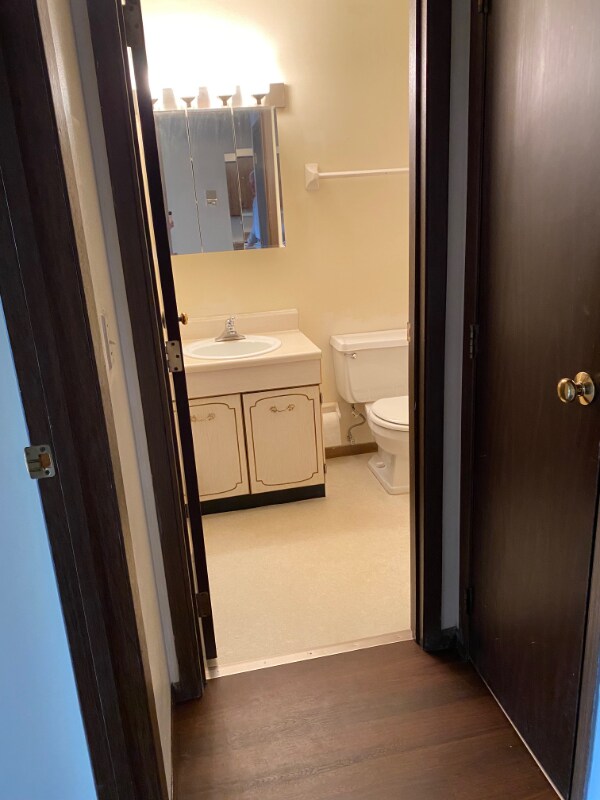 Building Photo - 478 Arch St