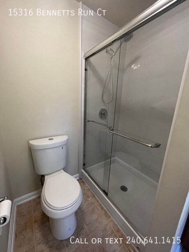 Building Photo - 15316 Bennetts Run Ct
