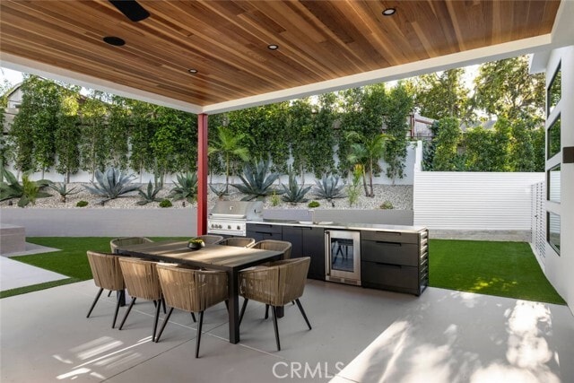 Building Photo - 22020 Alizondo Dr