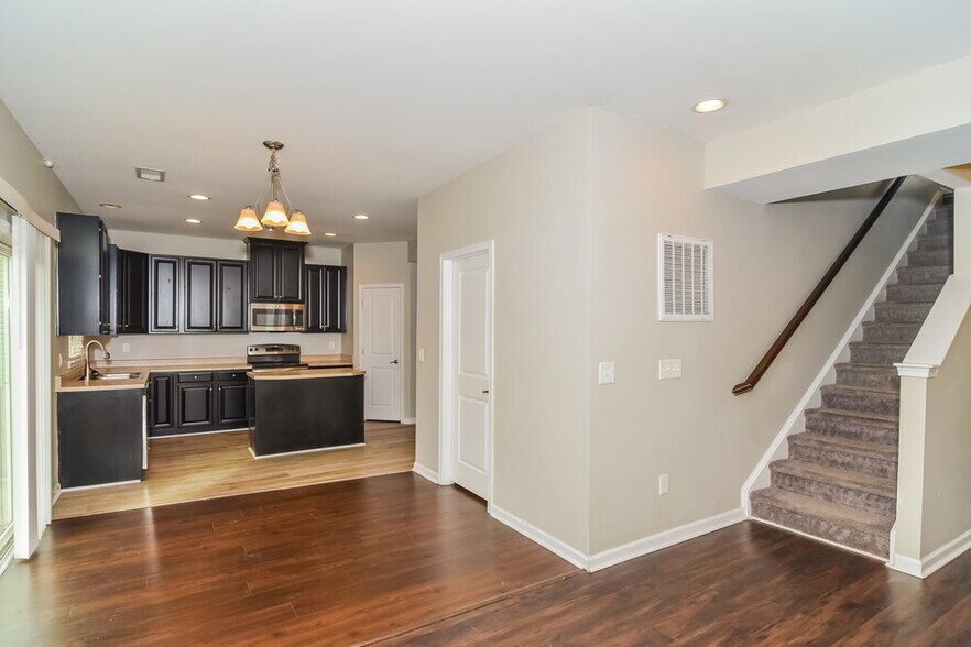 Building Photo - 2634 Apple Cross Ct