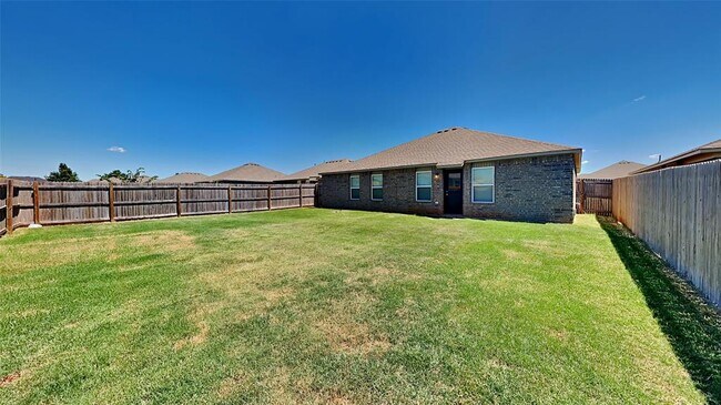Building Photo - 2301 Stella Rd
