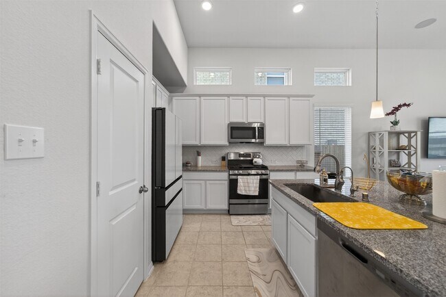 Building Photo - 2456 Solaris Bnd Dr