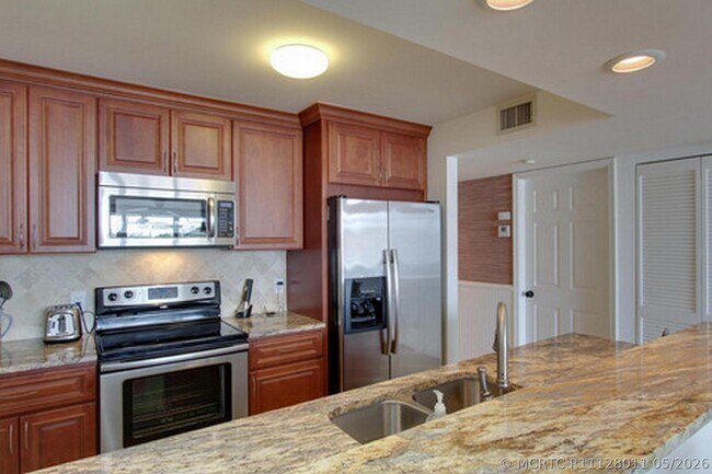 Building Photo - 2115 Windward Way