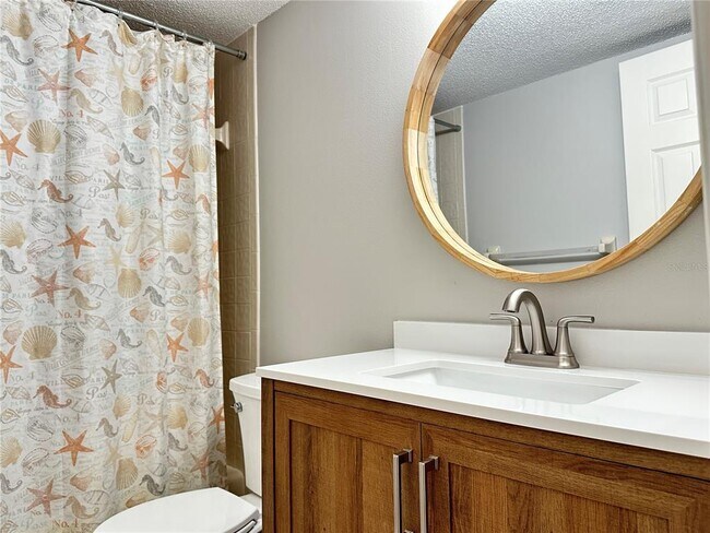 Building Photo - 6191 Timberlake Dr