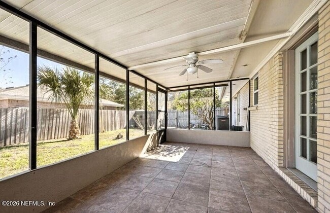 Building Photo - 2359 Sandy Ct