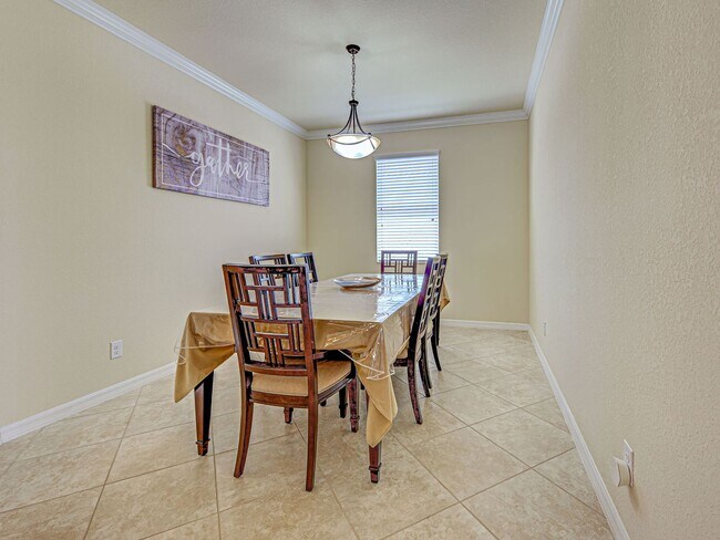 Building Photo - Stoneybrook at Venice; 4bd/2ba home