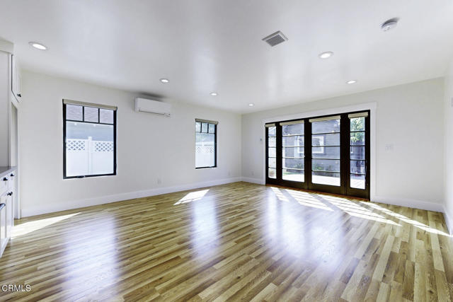 Building Photo - 1845 Las Lunas St