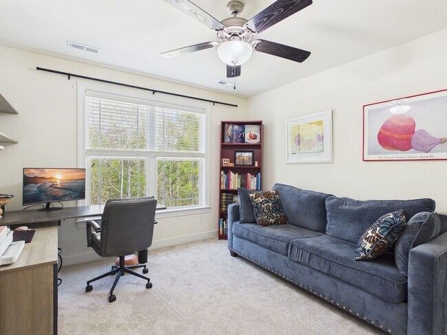 Building Photo - 12106 Golden Aster Terrace