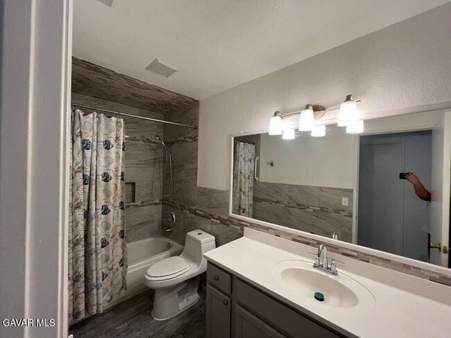 Building Photo - 43770 Santa Rosa Cir