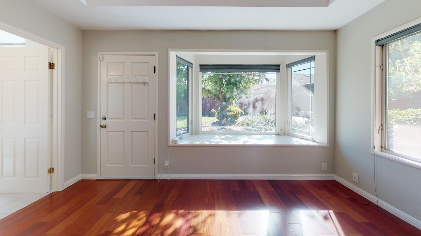 Building Photo - 21060 Grenola Dr