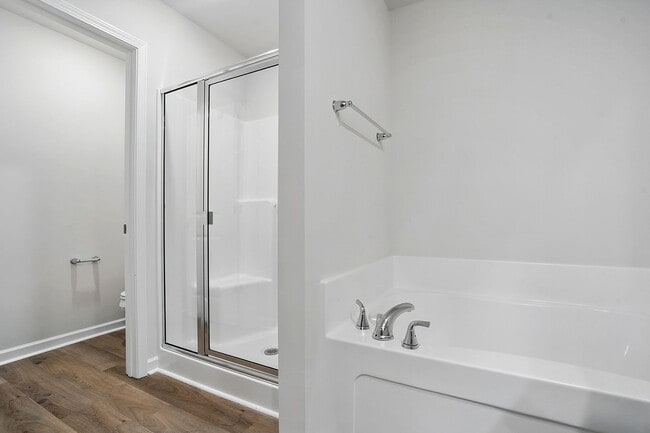 Building Photo - Charming 3-Bedroom Ranch with 2 Full Baths & Expansive Backyard Located in a Peaceful Cul-de-Sac