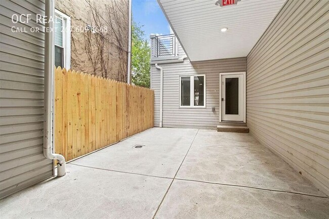 Building Photo - One Bed Cobbs Creek Apartment