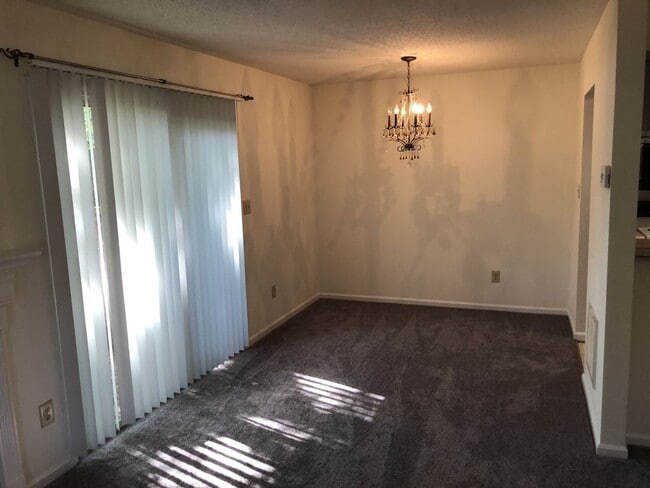 Building Photo - 5 Salt Marsh Quay