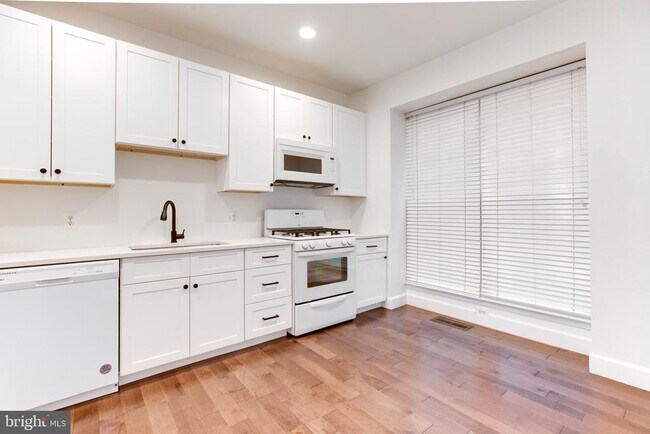 Building Photo - 6021 Riddle Walk