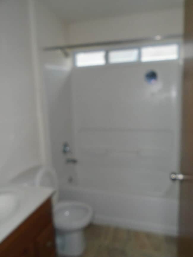 Building Photo - 408 Brookmont Dr