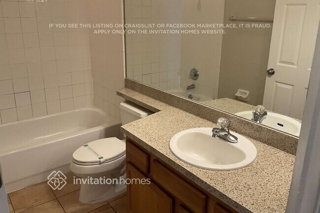 Building Photo - 2102 Drive Way