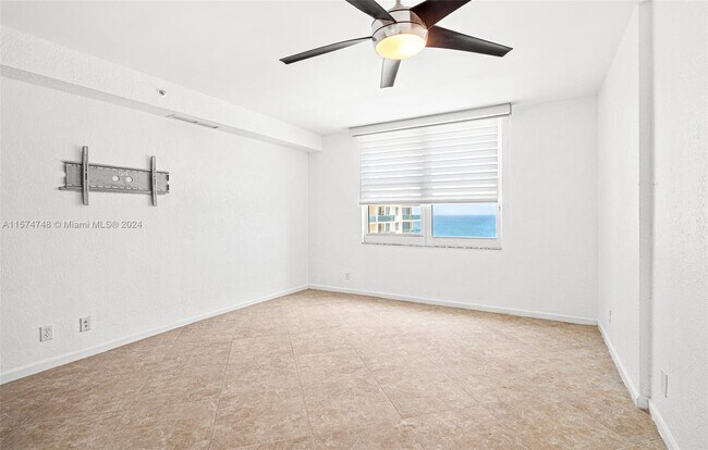 Building Photo - 2501 S Ocean Dr