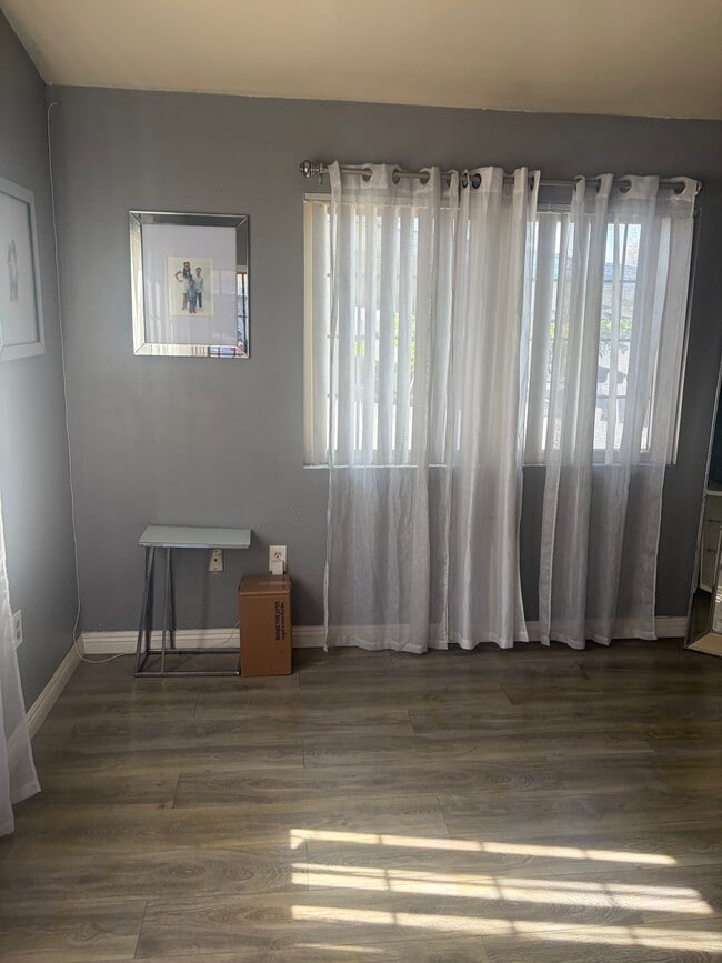 Building Photo - 1120 Quail St