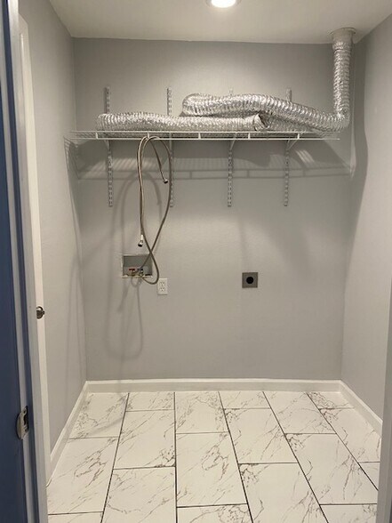 Laundry Room - 510 W Oak St