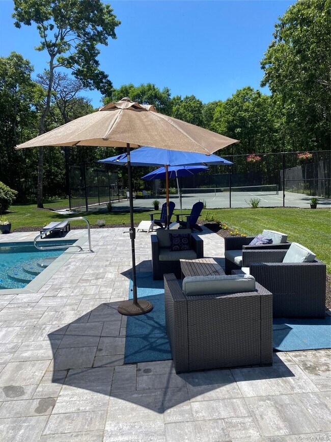 Building Photo - 27 Deer Path