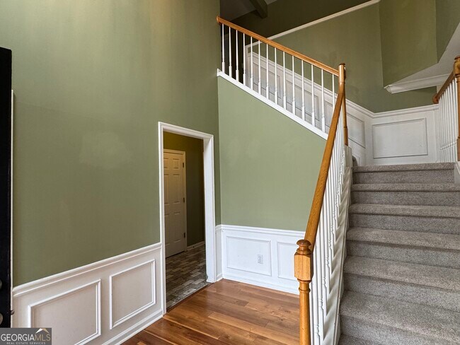 Building Photo - 15 Suwanee Pass Ln