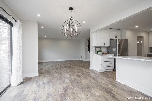 Building Photo - 1623 Southampton Ct