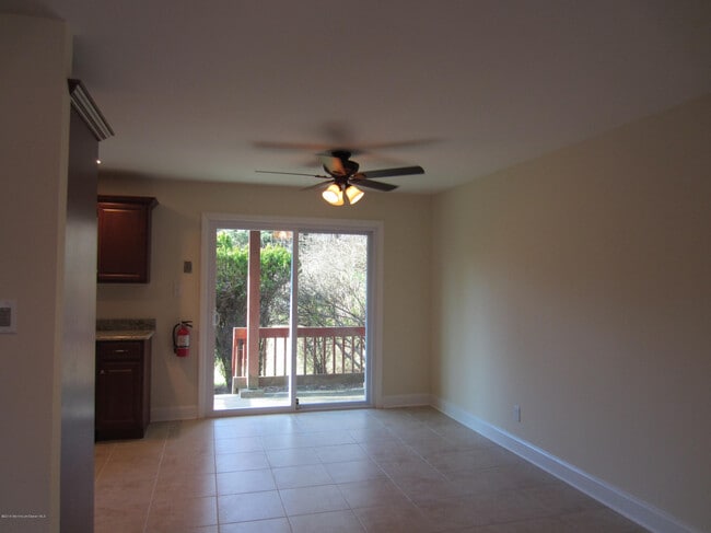 Building Photo - 22 Lasatta Ave