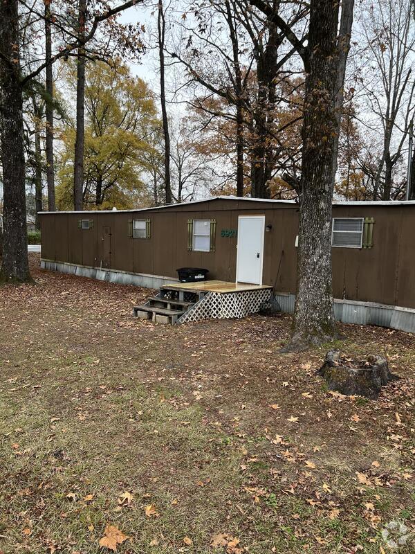 Building Photo - 6921 Gibson Rd