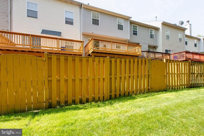 Building Photo - 3274 Halcyon Ct