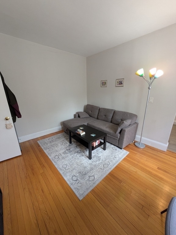 Building Photo - 370 Chestnut Hill Ave