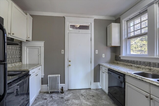 Building Photo - 2038 Market