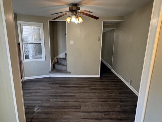 Building Photo - 457 N Pitt St