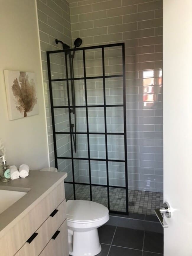 Building Photo - Gorgeous Townhome in Sunny Judkins Park-25...