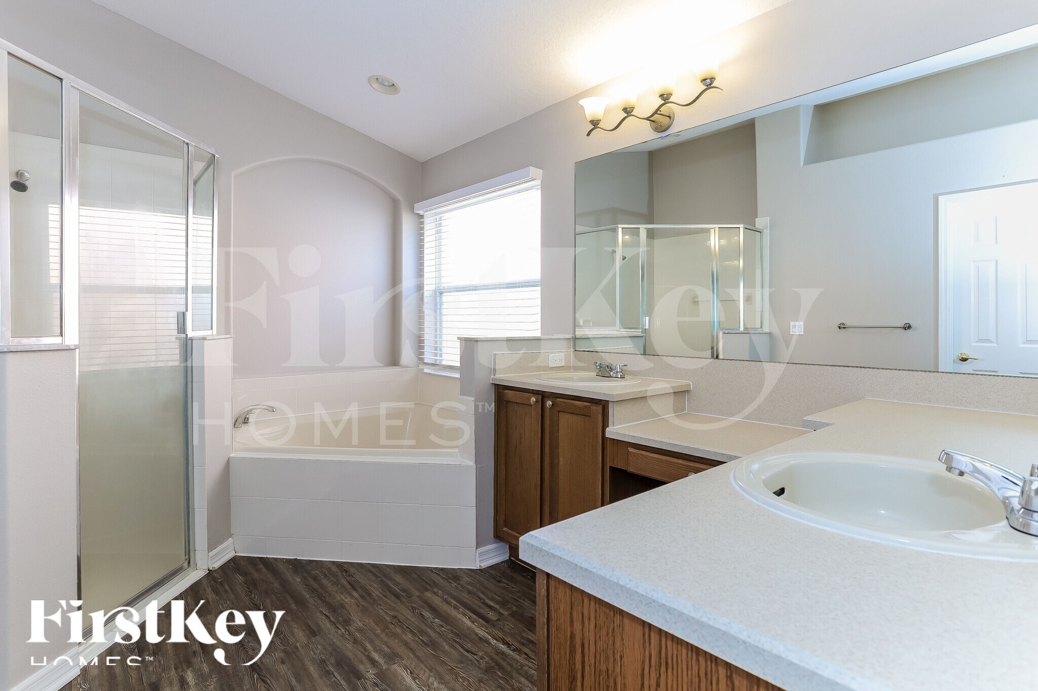 Building Photo - 4648 Huron Bay Cir