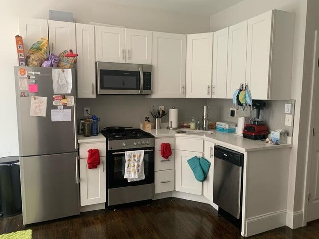 Building Photo - 2 bedroom in Boston MA 02115