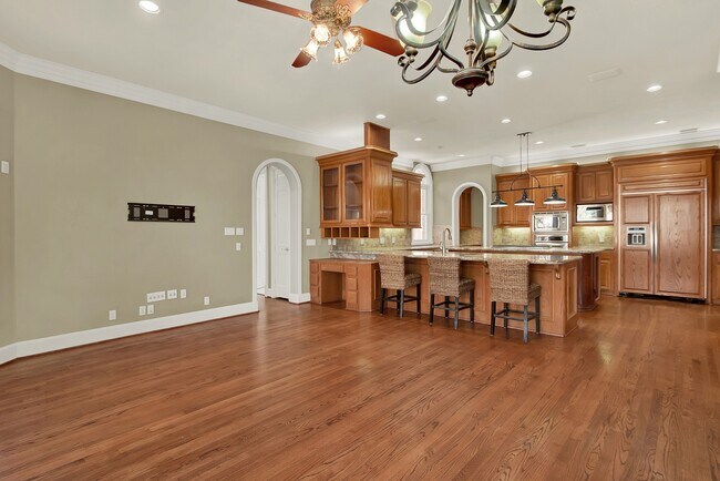 Building Photo - 13714 Gainesway Dr