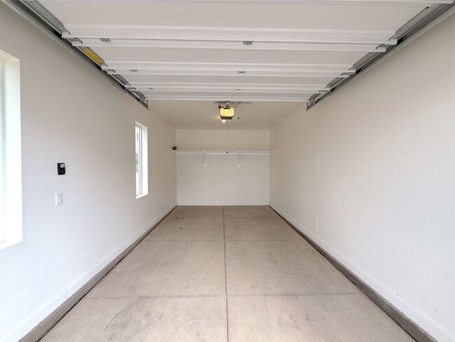 Building Photo - Desert Color Condo 3 bd, 2 bt, 1 Car Garage