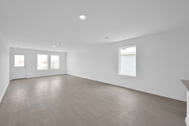 Building Photo - 31346 Black Cherry St