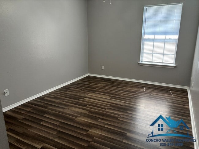 Building Photo - 2809 Ricks Dr