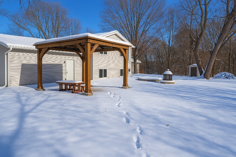 Building Photo - 8621 Darnel Rd