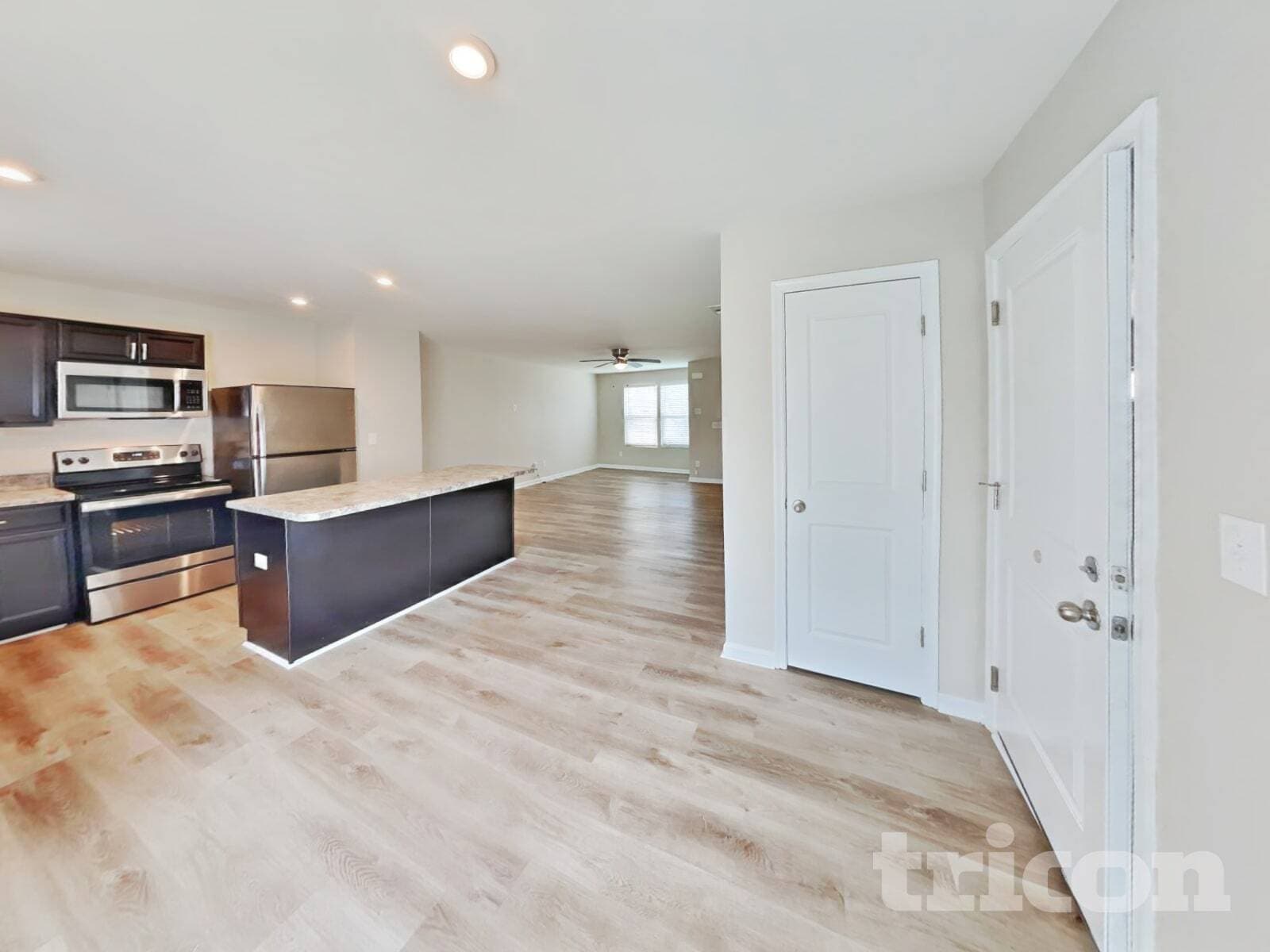 Building Photo - 2424 Solomon Ln