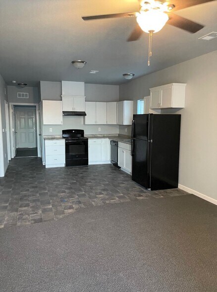 Building Photo - Hunters Glen Townhomes