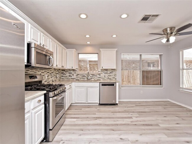Building Photo - 15708 Opal Fire Dr