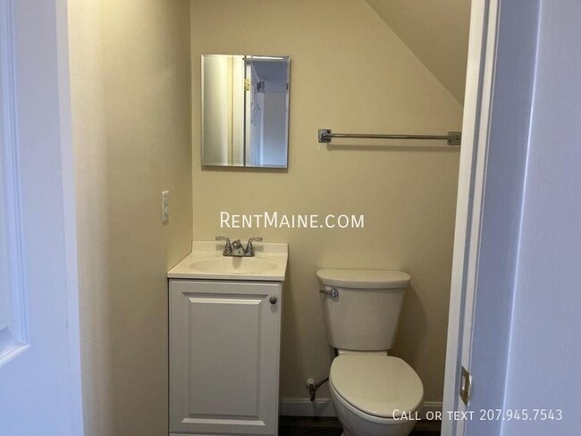 Building Photo - 15 Burleigh Rd