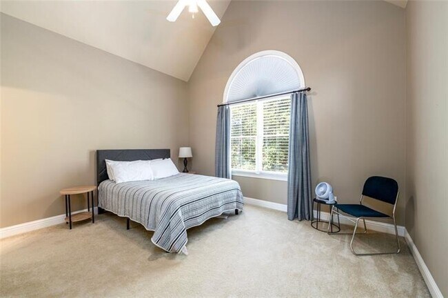 Building Photo - 2361 Legacy Maple Dr