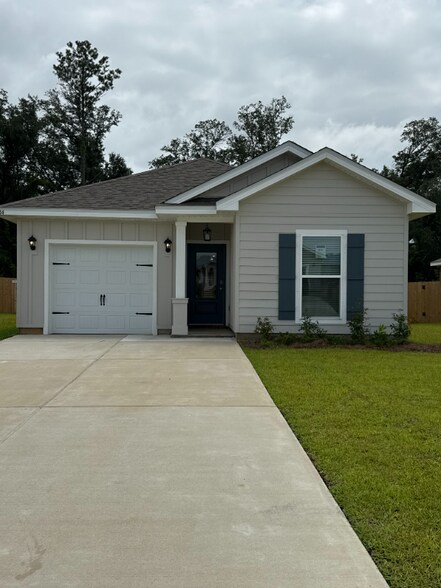 Primary Photo - 13744 Shea Cir