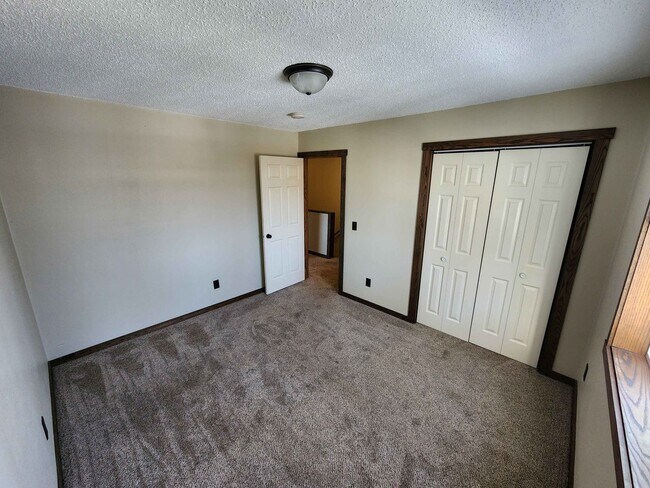 Building Photo - 1054/1056 Zephyr