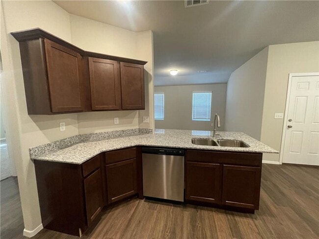 Building Photo - 2705 Bauer St