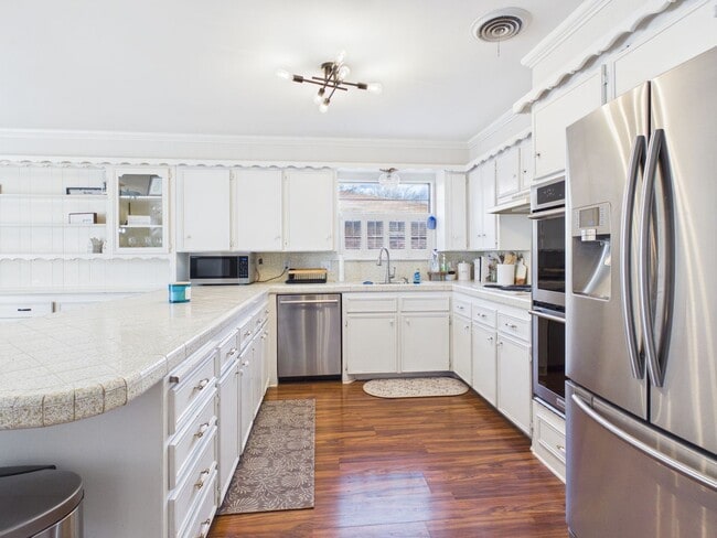 Building Photo - 7727 Cervin Dr