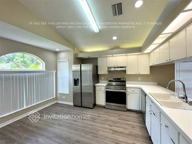 Building Photo - 11013 Bentwood Ct